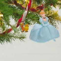Front Page -Hallmark Sales Store Cinderella Jaq and Gus Keepsake Ornaments 2499QXD6619 02