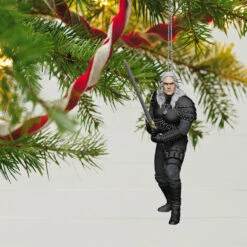 Hallmark Netflix The Witcher Geralt Of Rivia Ornament -Hallmark Sales Store The Witcher Geralt of Rivia Keepsake Ornament 2199QXI7419 02