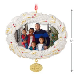 Hallmark A Beautiful Year 2023 Metal Photo Frame Ornament -Hallmark Sales Store White Wreath Picture Frame Keepsake Ornament 1999QGO2617 03